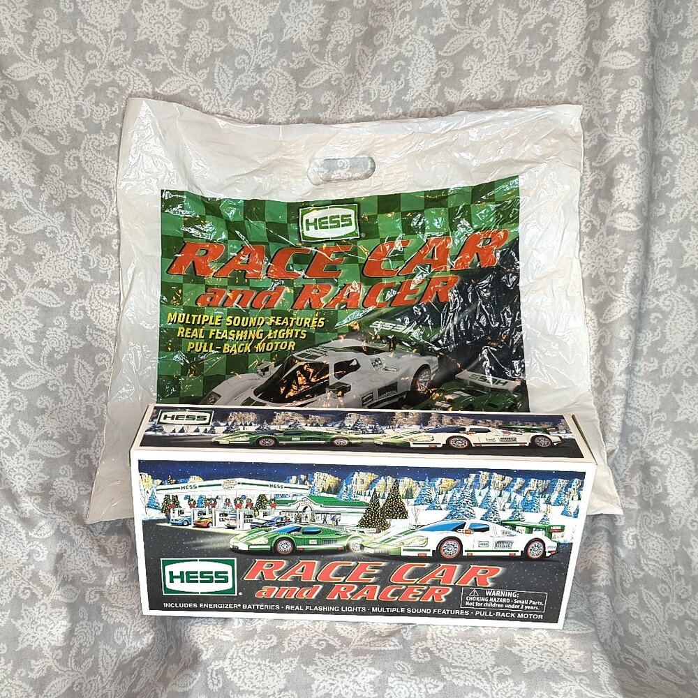 NIB🎄2009 HESS Racecar and Racer with original purchase bag